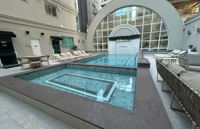 Apartamento finamente mobiliado em meia praia/ itapema!!