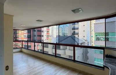 Apartamento perto do shopping russi russi, no coração da meia praia!