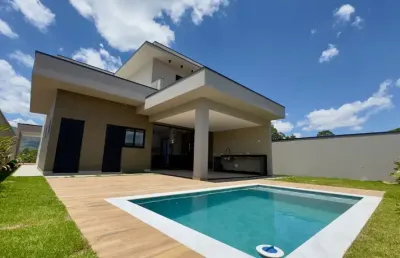 Casa elegante e alto padrão 03 suítes 04 vagas condomínio terivá
