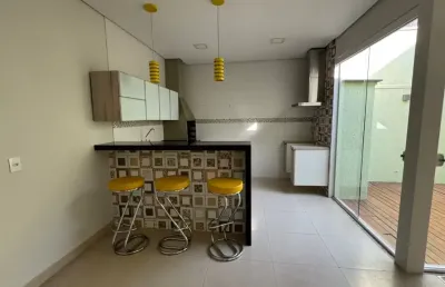 Casa em condomínio fechado para locação jd imperial