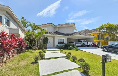 Casa no condomínio residencial melville para venda com 4 quartos, sendo 2 suítes, 716m²