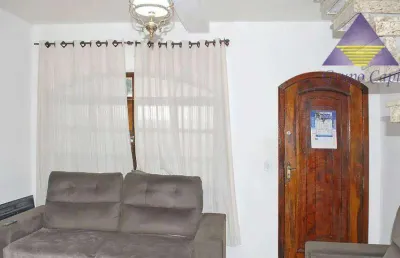 Sobrado com 3 dormitórios , entrada lateral e 2 vagas de garagem