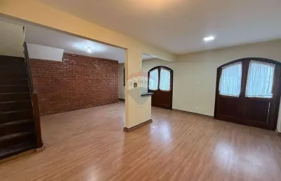 Casa com 4 quartos para alugar na Rua Dante Brochado, 223, Boa Vista, Juiz de Fora