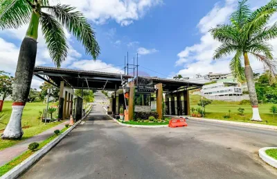 Terreno de 420 metros no condomínio nova gramado – localização privilegiada e vista para a mata – juiz de fora/mg