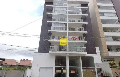 Apto com 2 quartos (suíte), varanda, 2 vagas e elevador no estrela sul