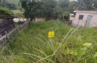Excelente terreno no goiabinha, depois de goiabal em monte verde dando fundos para o rio do peixe.