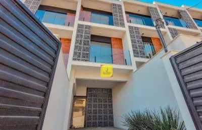 Casa com 2 quartos, 2 banheiros, quintal e garagem no fontesville