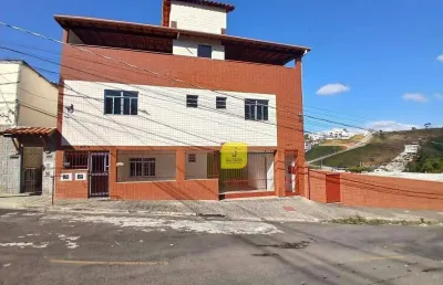 Casa fundos com 3 dormitórios - 02 salas - são pedro