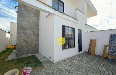 Casa com 3 quartos (2 suítes), área externa e 2 vagas no jardim são joão