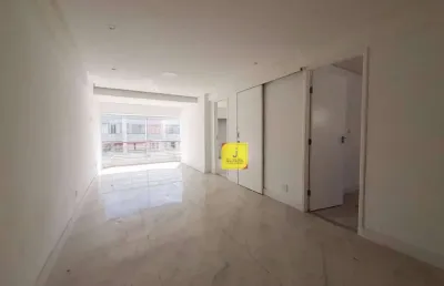 Apto com 2 quartos (suíte), garagem, e elevador no centro da cidade