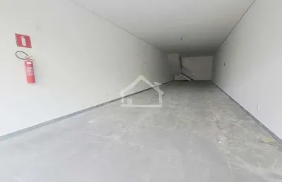 Lojacomercial medindo 182 m² em localização estratégica