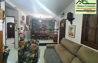 Casa com 3 quartos à venda na rua victor frederico kastrup, cordeirinho (ponta negra), maricá, 272 m2 por r$ 890.000