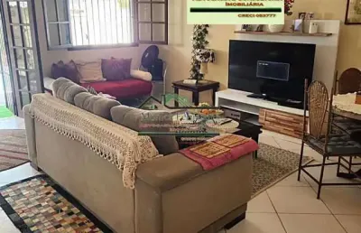 Casa com 4 quartos à venda na rua cinquenta e um, guaratiba (ponta negra), maricá, 174 m2 por r$ 500.000