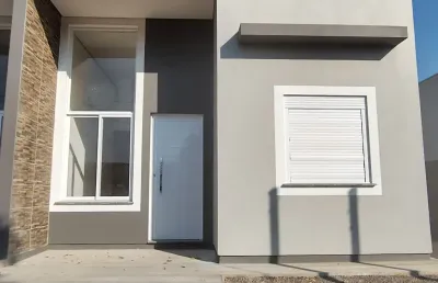 Casa com 2 quartos à venda na Avenida Vinte de Setembro, 816, Morada da Colina, Guaíba