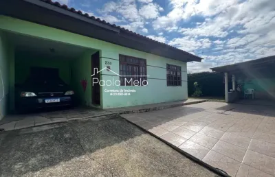 Excelente casa, com 4 quartos amplo terreno de esquina na cidade industrial