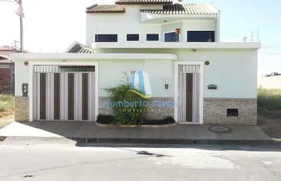 Casa com 3 quartos à venda na Rua José Firmo Dias, 37, Felícia, Vitória da Conquista