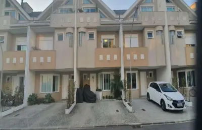 Sobrado tríplex à venda no bairro jardim das américas-curitiba-pr