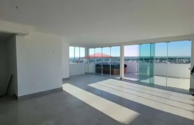 Cobertura tríplex de alto padrão à venda no bairro centro-sjp-pr.