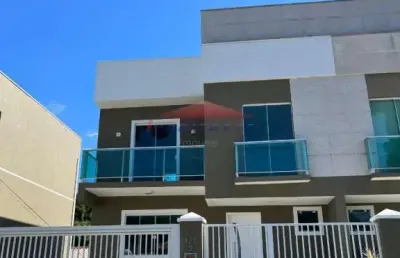 Sobrado de 3 quartos com suíte e 3 vagas de garagem no uberaba, curitiba-pr: para venda ou locação!
