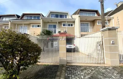 Sobrado à venda em curitiba-pr, bairro uberaba: 3 quartos, sendo 1 suíte, 4 banheiros, 176,44 m² de área.