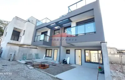 Sobrado à venda em curitiba-pr, jardim das américas: 3 quartos, sendo 1 suíte,  sala de jantar e estar, 3 banheiros,  vaga de garagem, 166m².