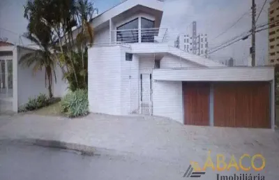 Casa com 4 quartos para alugar no Centro, São Carlos 
