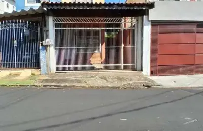 Casa com 3 quartos para alugar na Vila Brasília, São Carlos 