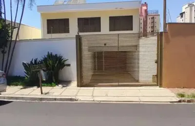 Casa com 4 quartos para alugar no Centro, São Carlos 