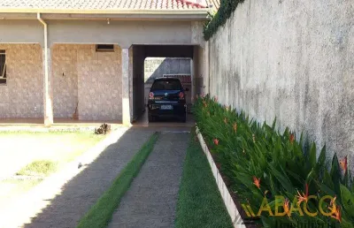 Casa com 3 quartos à venda no Jardim Hikare, São Carlos 