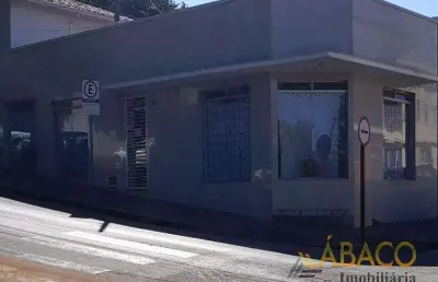 Casa comercial para alugar no Centro, São Carlos 