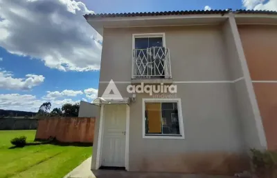Sobrado encantador em condomínio fechado em uvaranas para venda e locação