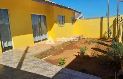 Casa à venda no núcleo santa paula. com 2 quartos (sendo um deles uma suíte), 2 banheiros, 2 vagas
