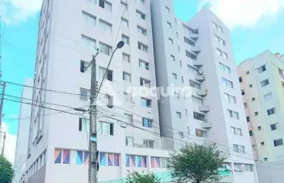 Apartamento à venda, em frente a uepg, 03 quartos (01 suíte), 02 banheiros, 01 vaga de garagem e 84