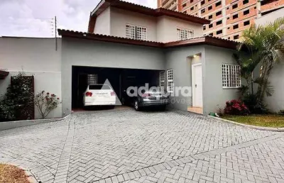 Sobrado em condomínio à venda - 03 quartos (01 suíte), 03 banheiros, 02 vagas de garagem e 171,66m²