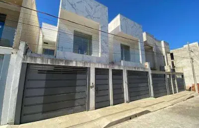 Casa em residencial bethânia  -  santana do paraíso
