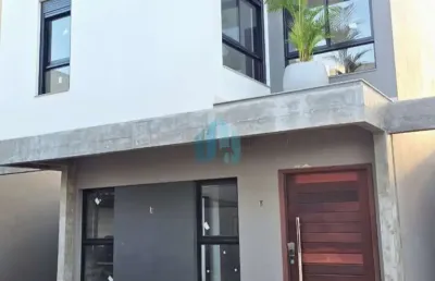 Belas casas em condomínio exclusivo de alto padrão, o residencial villaggio felicitá, loteamento longarone, em garopaba!
