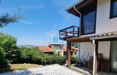 Bela casa com vista panorâmica p/ mar e lagoa, bairro ferrugem, em garopaba!