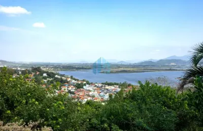 Ótimo terreno com duas frentes e visual incrível, localizado no morro da ferrugem, em garopaba!