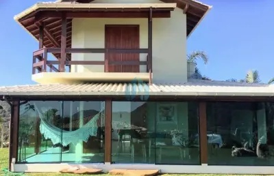 Linda casa próxima às dunas do siriú, localizada no bairro areias de macacu, em garopaba!