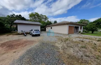 Sítio com 1 hectare de terreno, localizado em imaruí.