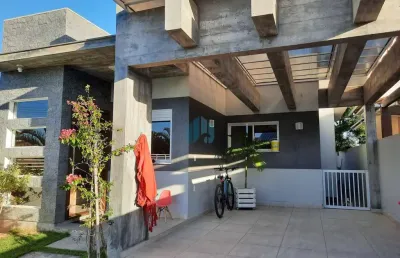Linda casa de alvenaria localizada no bairro areias de palhocinha, em garopaba!