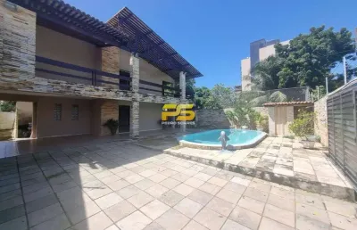 Vendo excelente casa de 1º andar com 385m2 a 2 ruas da praia em intermares