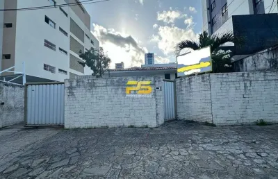 Casa com 3 quartos para alugar no Manaíra, João Pessoa 