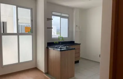 Apartamento para venda novo  com  02 quartos, bloco com elevador, ultimo andar, ventilação cruzada, cozinha nova.
