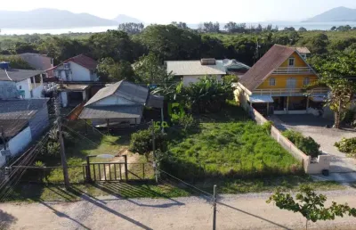 Terreno a venda na praia com 360m² em palhoça na passagem do maciambú