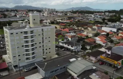 Apartamento para venda com 02 dormitórios sendo 01 suíte, sacada com churrasqueira, garagem coberta em areias são josé.