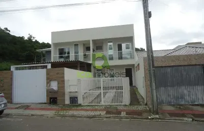 Lindo sobrado geminado no bairro bela vista, palhoça-sc: 2 quartos, 2 suítes, 110m² - imperdível!