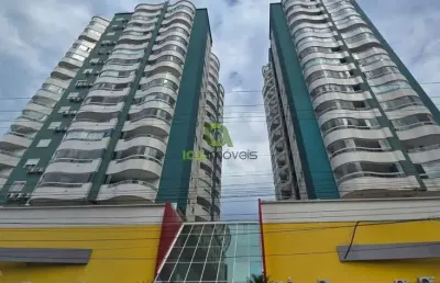 Apartamento mobiliado com vista para o mar, 108m², 2 vagas, andar alto em  campinas, a 2 quadras da beira-mar!