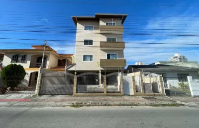 Aluga-se ótimo apartamento no bairro jardim cidade de florianópolis!