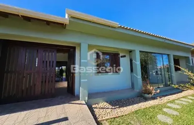 Casa com 4 quartos à venda na Guarda Marinha, 3153, Zona Nova, Tramandaí